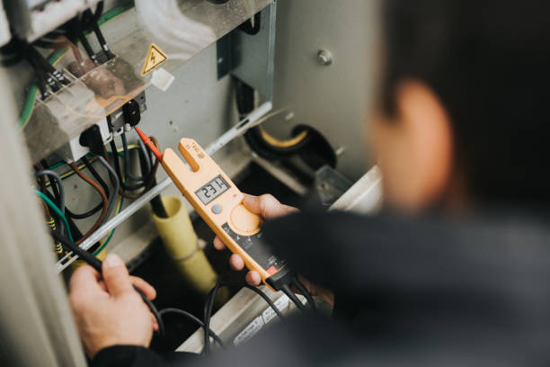 Best Local Electrician Companies  in Walled Lake, MI